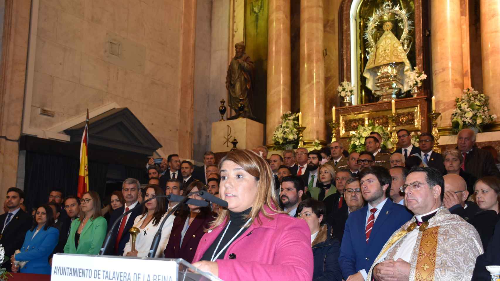 La alcaldesa de Talavera, Tita García, durante su discurso de ofrenda a la Virgen del Prado