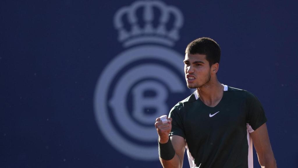 Carlos Alcaraz celebrando un punto