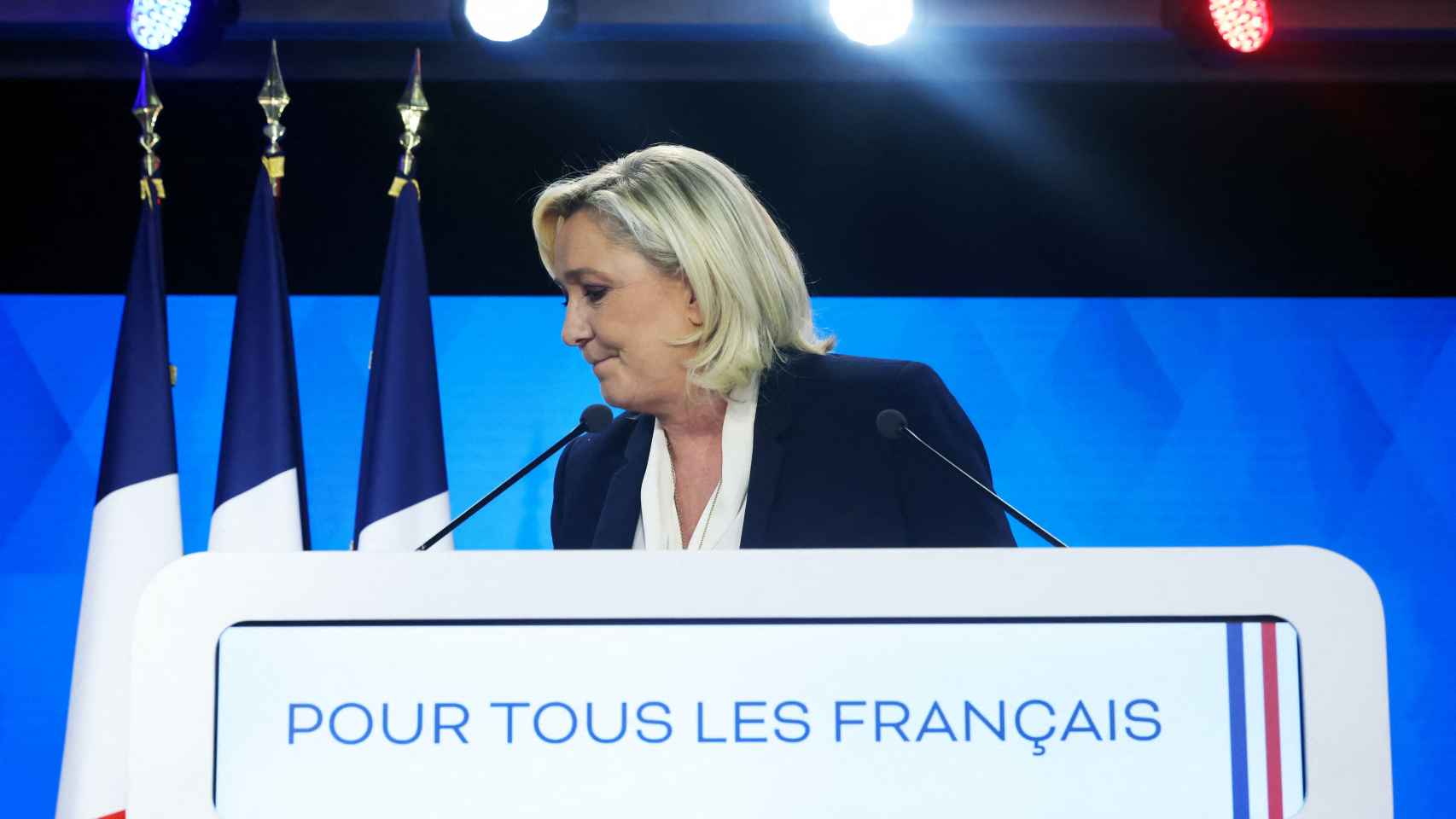 Marine Le Pen, esta tarde, tras conocer los primeros sondeos a pie de urna.