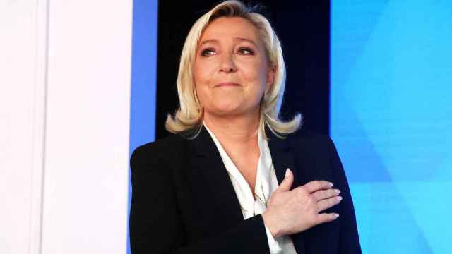 Marine Le Pen tras la derrota en las elecciones este domingo.