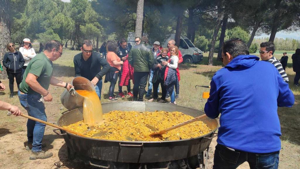 Imagen de la paella más solidaria de la provincia de Valladolid