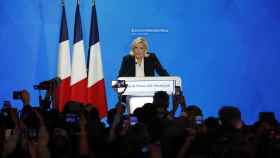 Primeras palabras de Marine Le Pen a sus seguidores tras conocerse la victoria de Macron en las elecciones francesas.