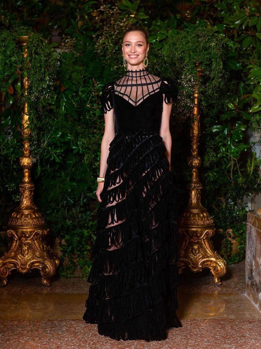 Beatrice Borromeo con un vestido de Alta Costura de Dior.