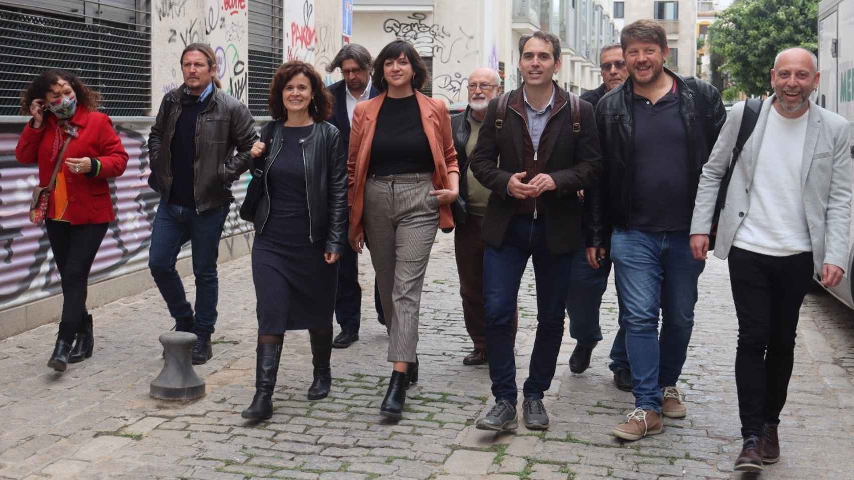 Representantes de formaciones de la izquierda andaluza a la salida de una reunión en Sevilla.