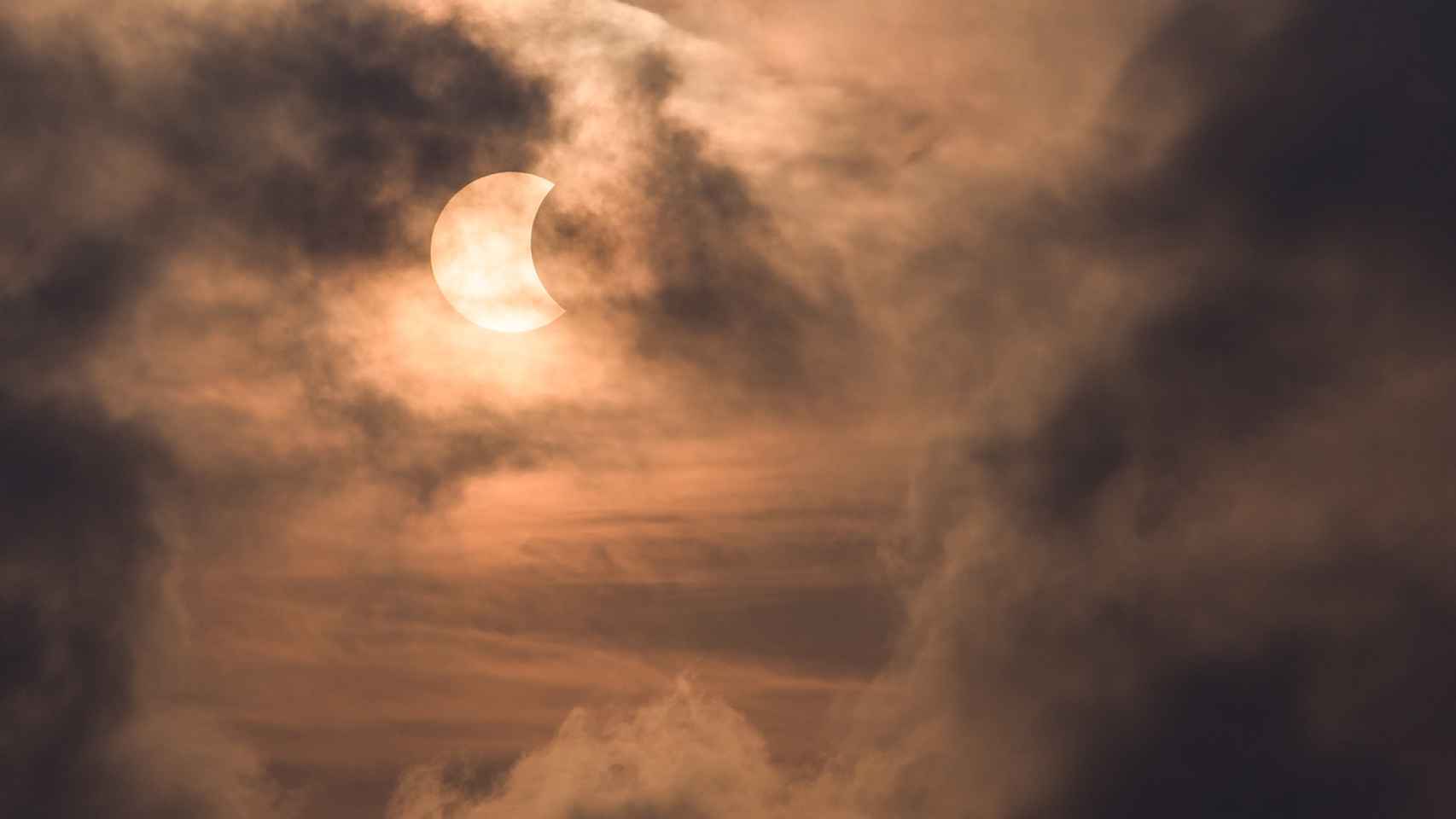 Así te puede afectar el eclipse de sol del 30 de abril según tu signo del Zodiaco