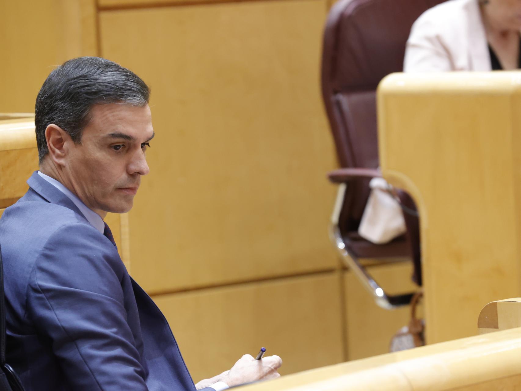 Ayuso llama a Pedro Sánchez a declarar en la comisión de investigación del  'caso Begoña' en la Asamblea