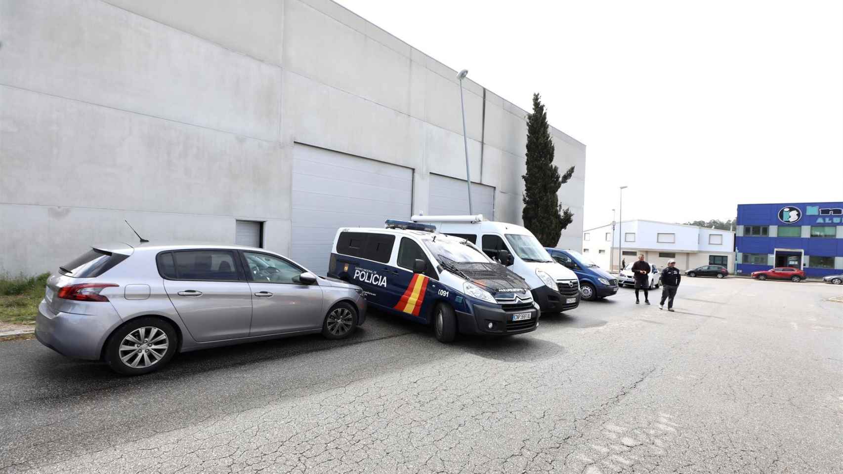 Registros en el marco de una operación contra el narcotráfico llevada a cabo por la Guardia Civil y Policía Nacional en la provincia de Pontevedra.