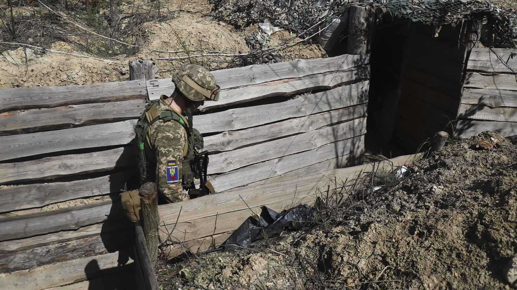 Un soldado ucraniano cerca de Lugansk.