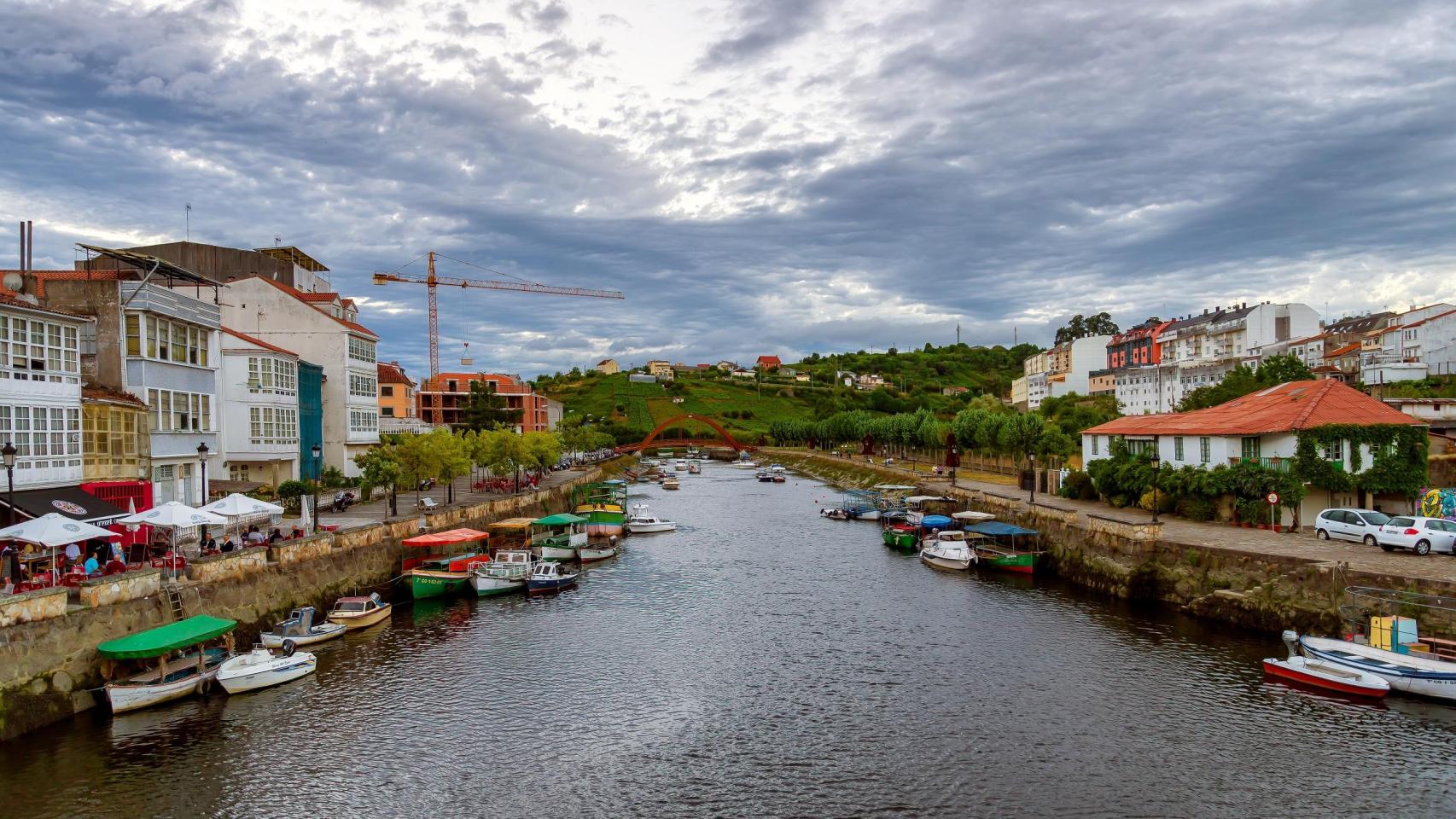 Vista del río Mandeo a su paso por Betanzos.