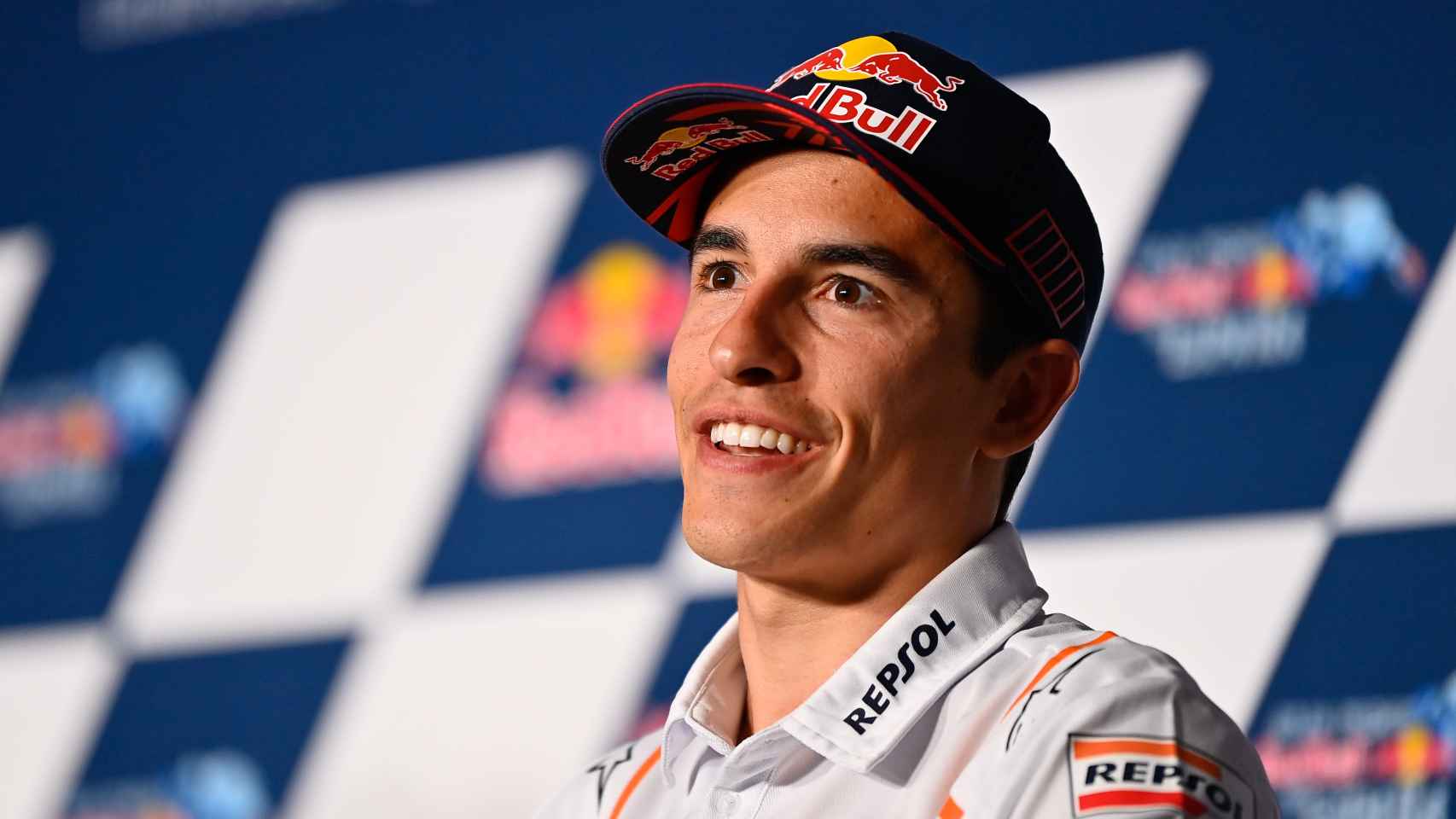 Un sonriente Marc Márquez, en la conferencia de prensa del GP de España, en el circuito de Jerez.