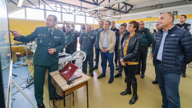 Visita de la directora general de la Guardia Civil, María Gámez, al dispositivo de seguridad del festival Viña Rock. Foto: Delegación de Gobierno