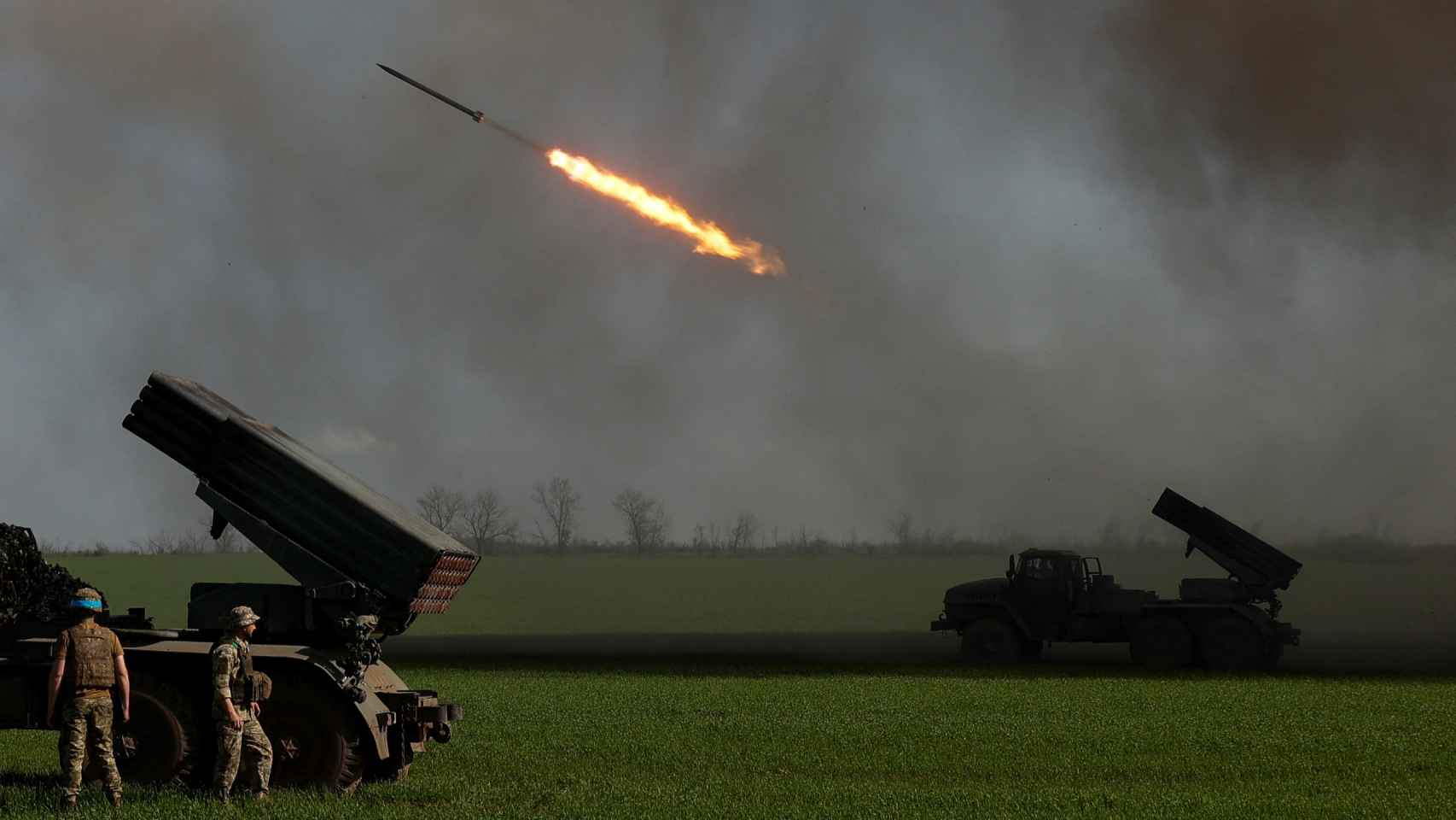 El Ejército ucraniano intentando frenar el avance de las tropas rusas en el este.