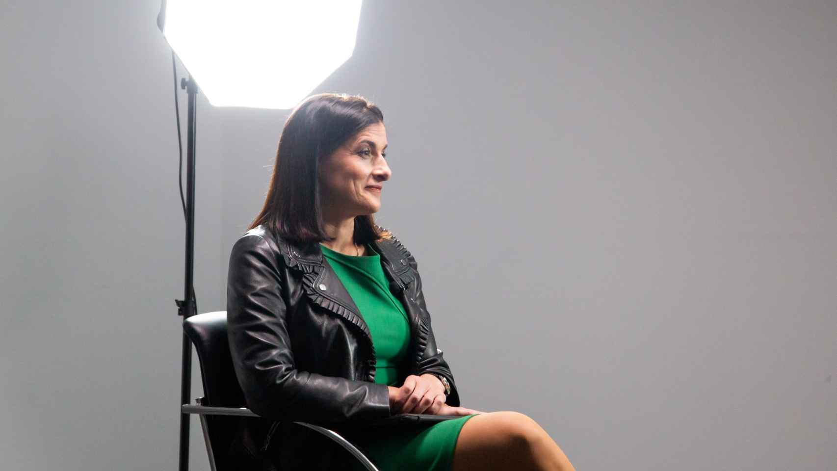 La alcaldesa de Santander durante su entrevista en el estudio de EL ESPAÑOL.