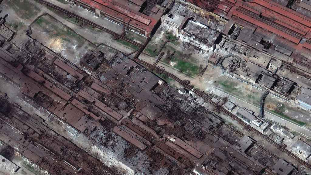 Imagen satélite de la planta de Azovstal (Mariúpol), en la que se puede ver el destrozo provocado por los bombardeos rusos.