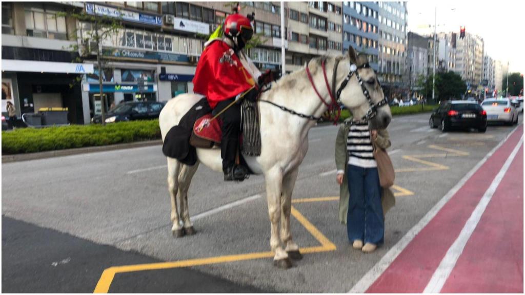 El jinete en Cuatro Caminos.