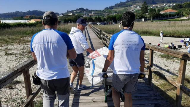 Voluntarios en Barrañán.