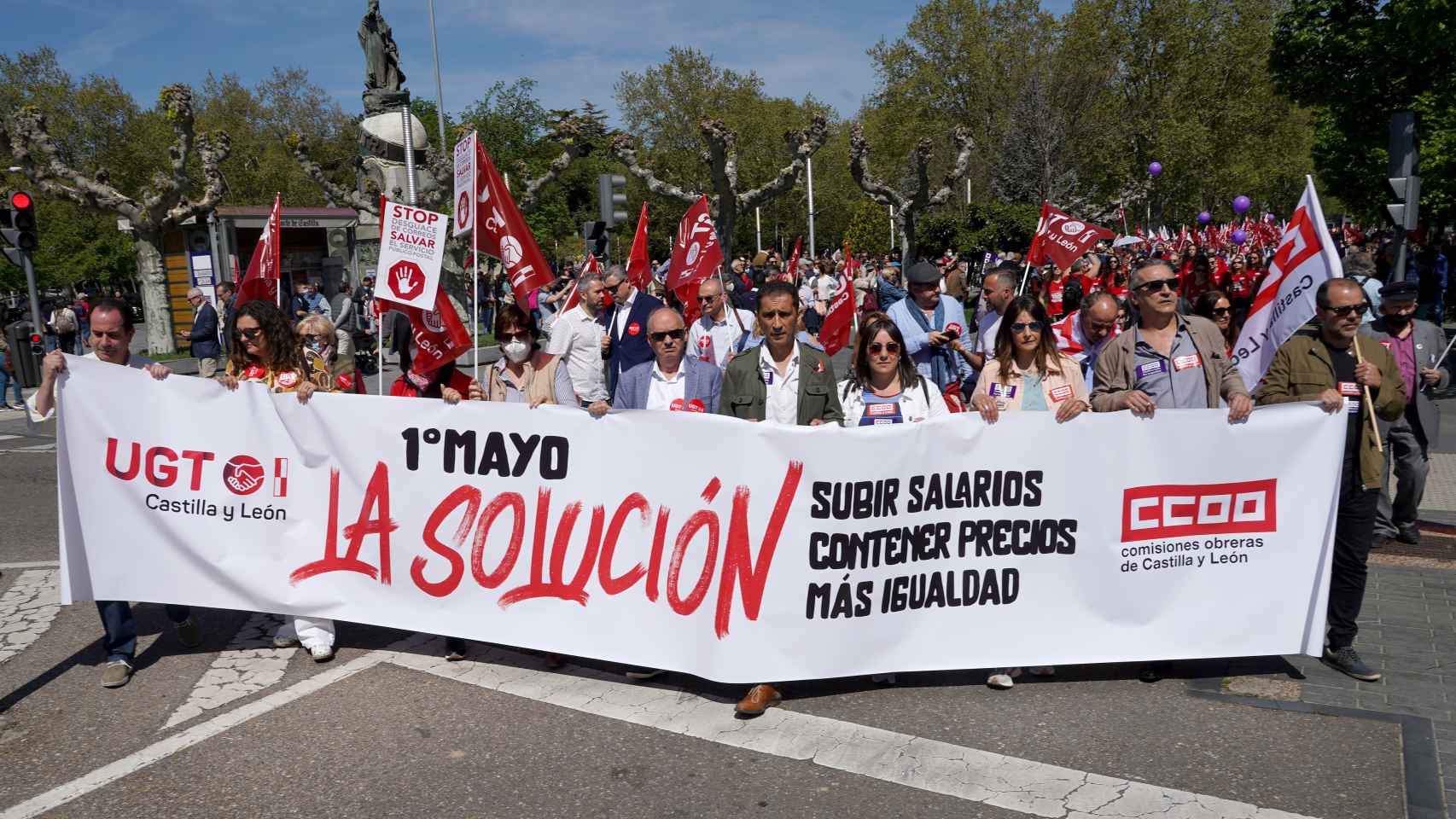 Manifestación de UGT y CCOO en Valladolid con motivo del Día Internacional del Trabajo