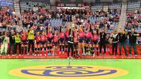 Las panteras del club femenino Balonmano Costa del Sol Málaga.