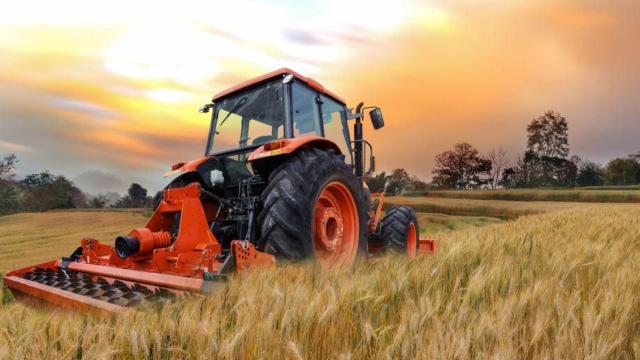 imágen de archivo de un tractor