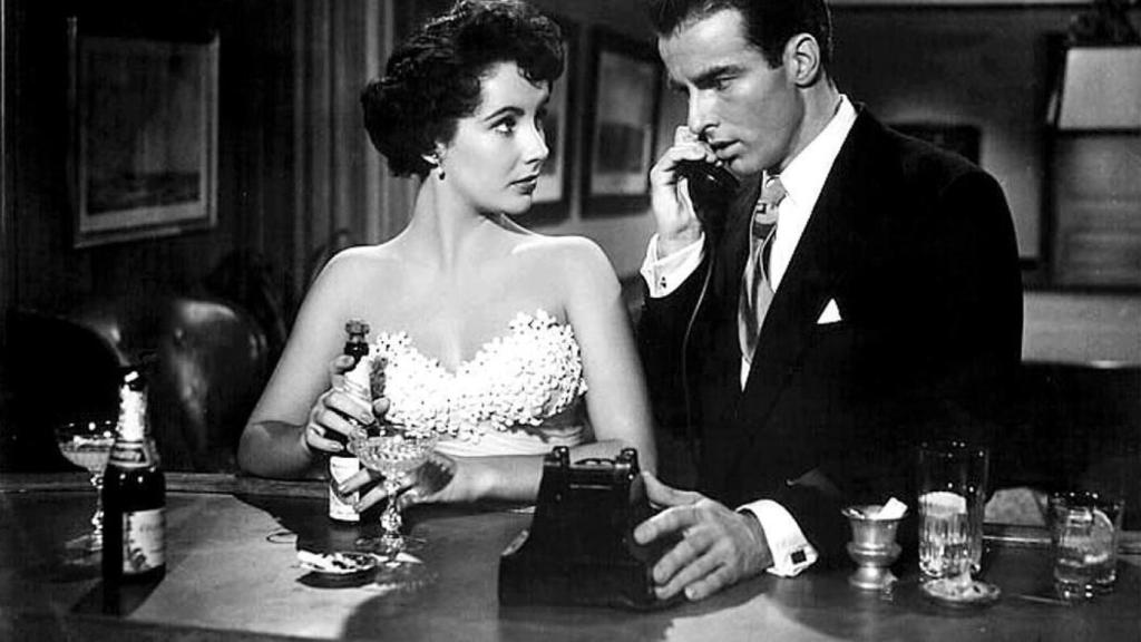 Montgomery Clift y Elizabeth Taylor protagonizan 'Un lugar en el sol'.