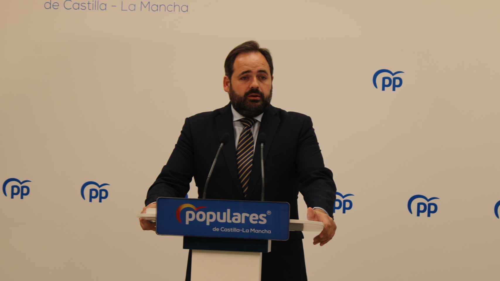 El presidente del PP CLM, Paco Núñez, en una rueda de prensa este martes.