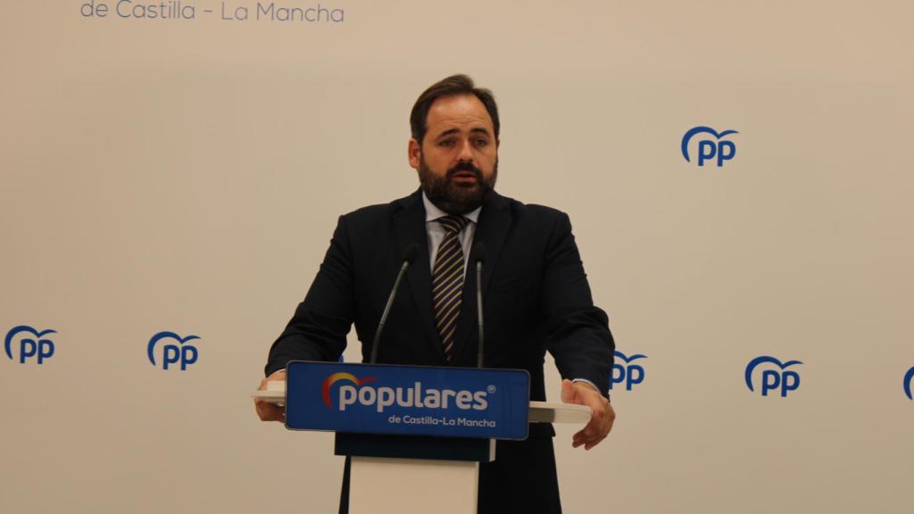 El presidente del PP CLM, Paco Núñez, en una rueda de prensa este martes.