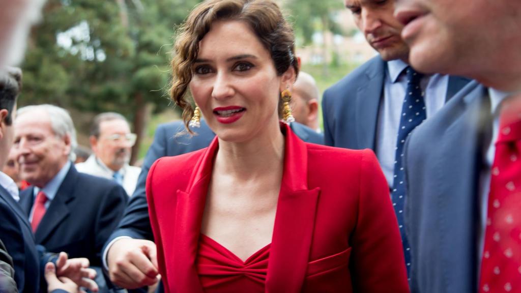 Isabel Díaz Ayuso asiste a la corrida Goyesca que se celebra en la plaza de toros de las Ventas, a 2 de mayo de 2022, en Madrid (España).