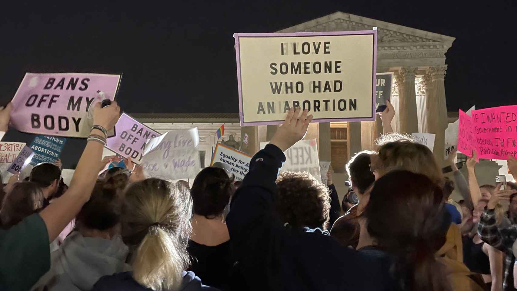 Manifestantes a favor del aborto a las puertas del Tribunal Supremo de Estados Unidos, en Washington.