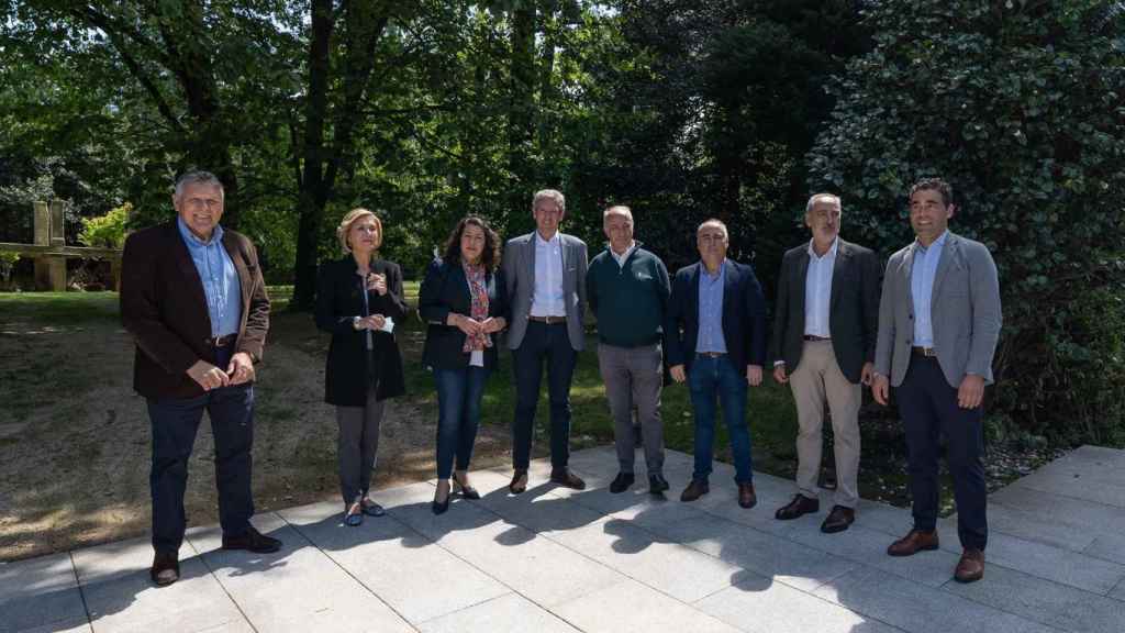 Rueda continúa su campaña interna en Vilagarcía.