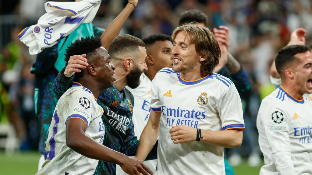 Vinicius, Benzema, Modric y Rodrygo, celebrando el pase a la final de la Champions League 2021/2022