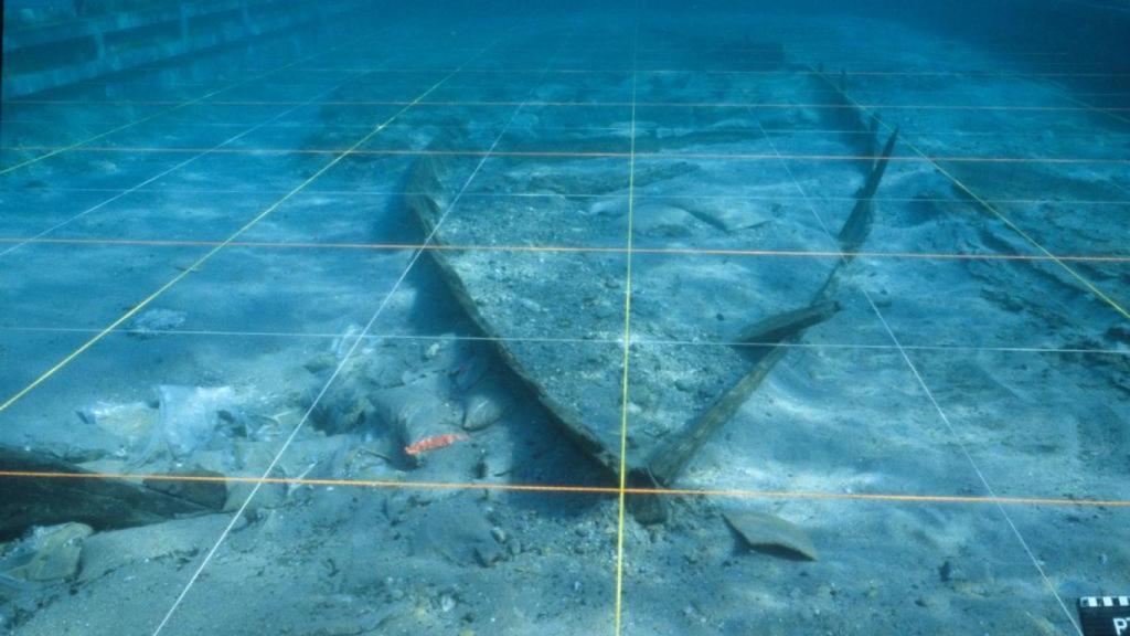 El pecio fenicio Mazarrón II está protegido desde el año 2000 por un sarcófago de acero.