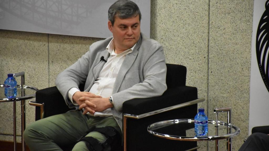 Lorenzo Alonso, director del Grupo Aspasia, durante su intervención en la mesa redonda de este viernes.