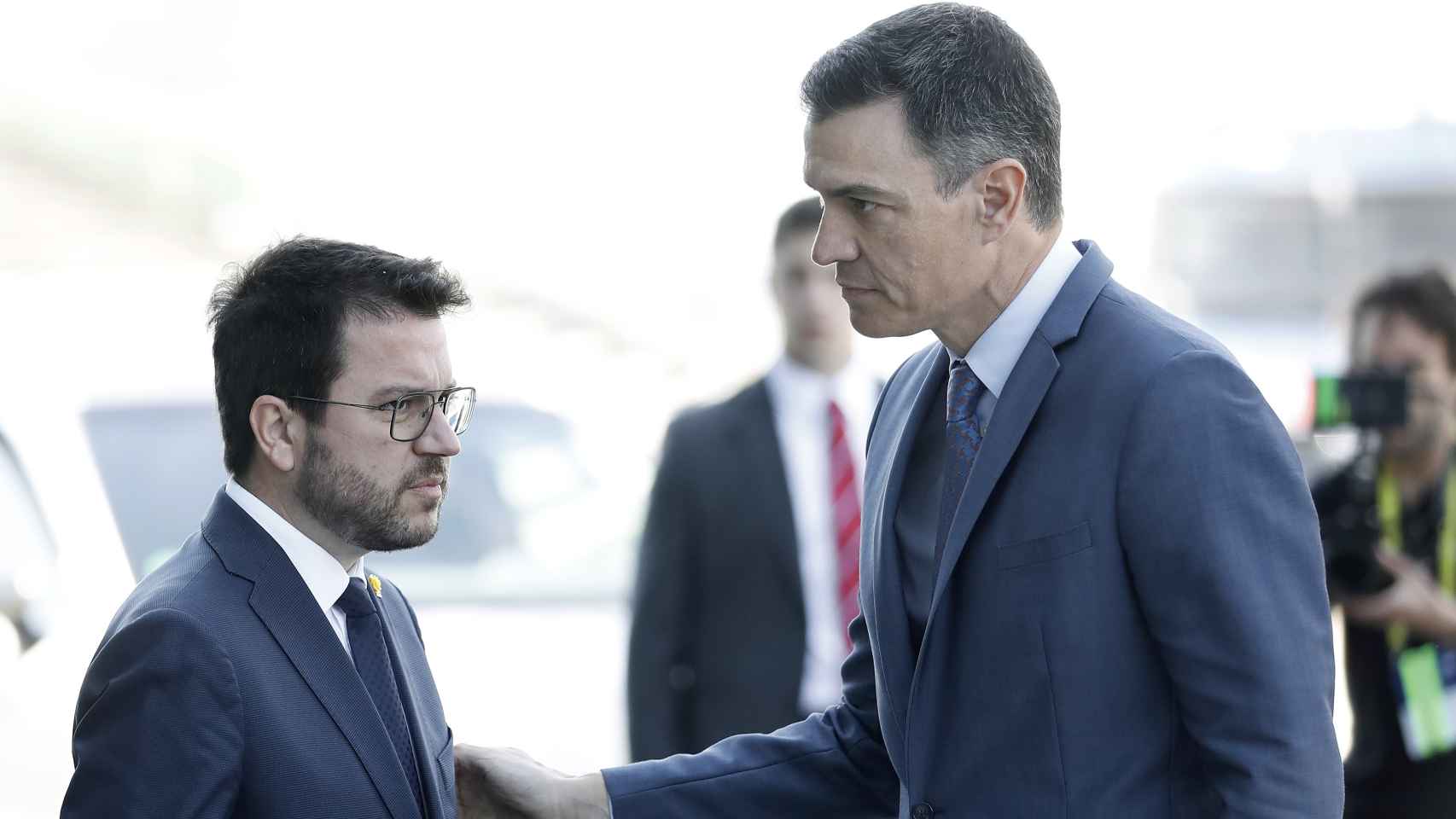 El presidente de la Generalitat, Pere Aragonès, y el del Gobierno, Pedro Sánchez, este viernes en Barcelona.