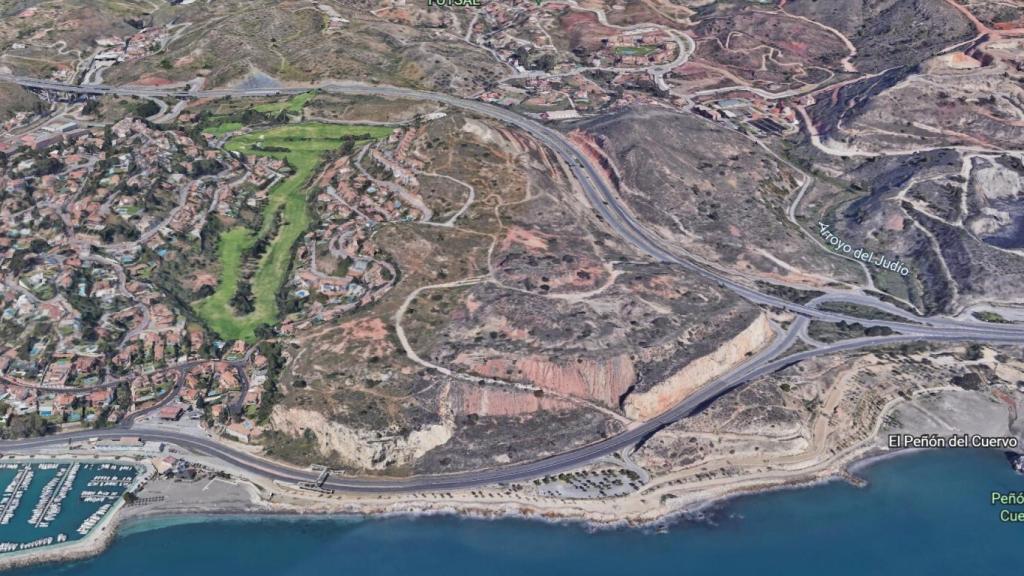 Vista aérea de los terrenos sobre los que se proyecta la nueva urbanización de La Platera, en la zona este de Málaga.