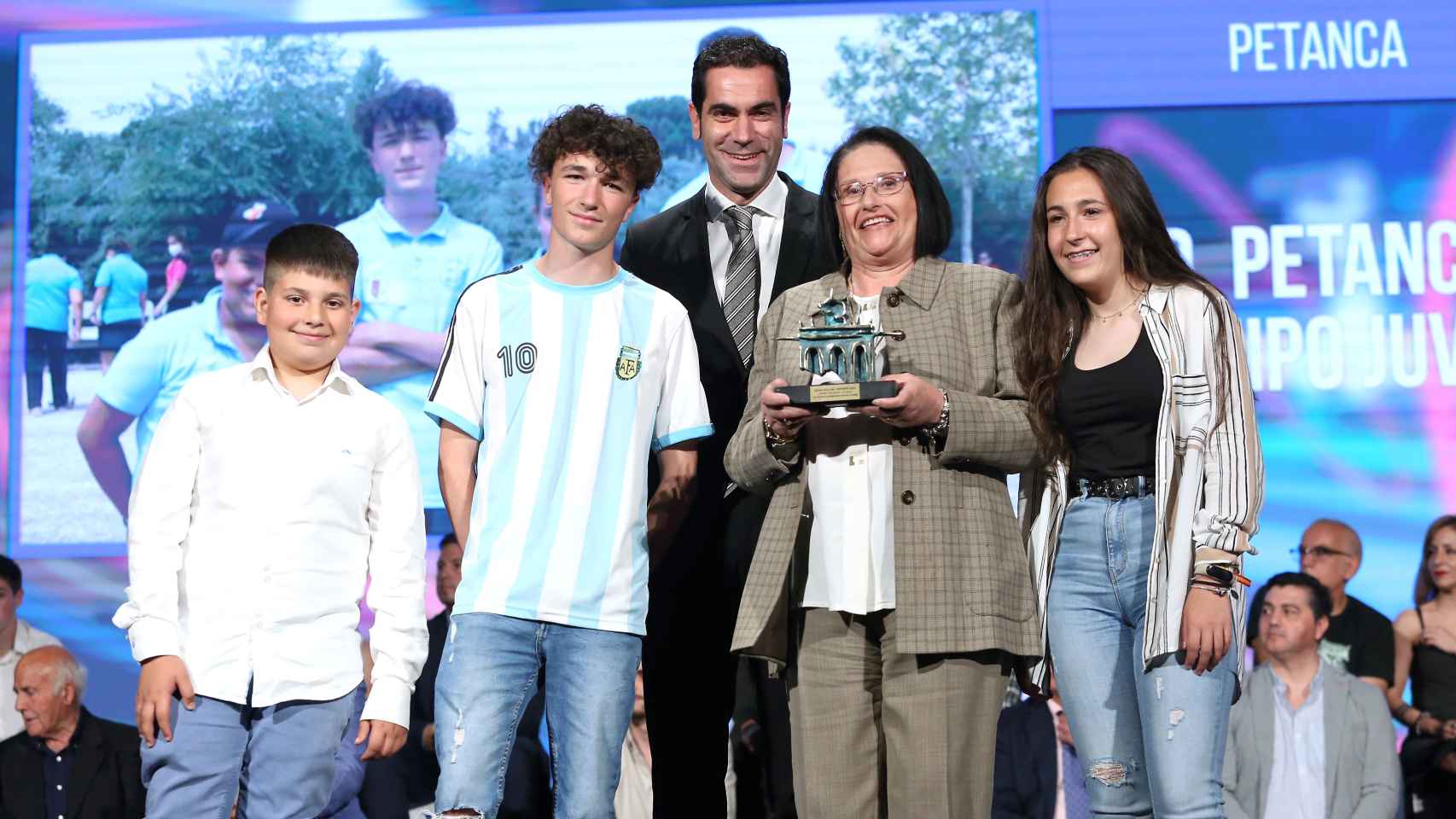 Recogida de premios en la Gala del Deporte de la Diputación de Toledo