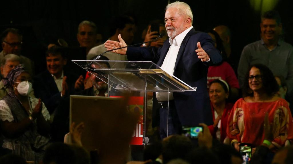 Lula Da Silva anunciando oficialmente su candidatura, este sábado en Sao Paulo.