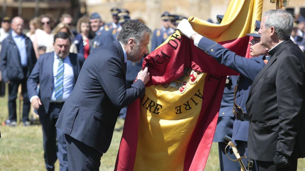 Pollán jura bandera