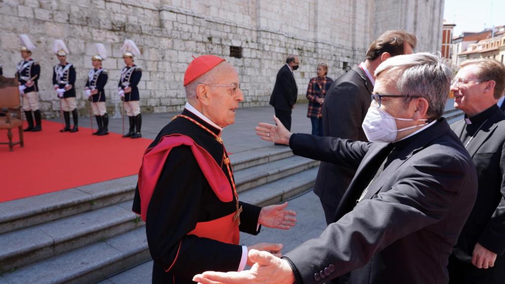 Acto de nombramiento del arzobispo de Valladolid, Ricardo Blázquez, como Hijo Predilecto de la ciudad