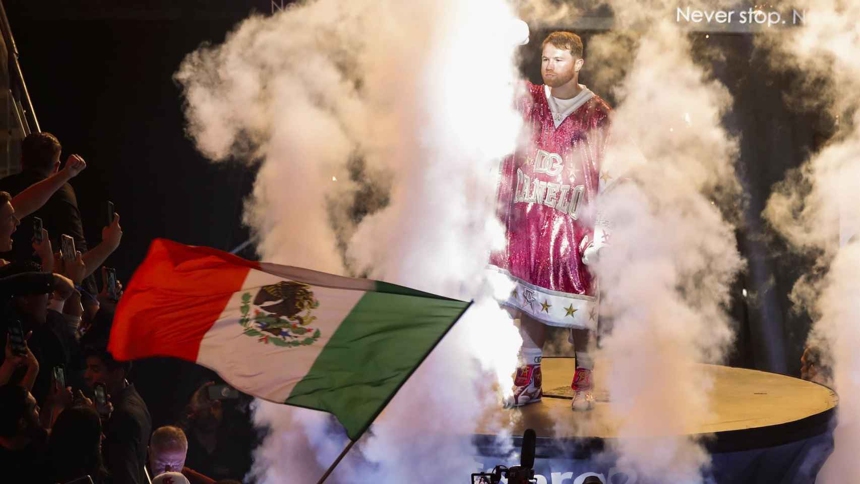 Saúl 'Canelo' Álvarez, antes de su pelea por el título del semipesado de la WBA
