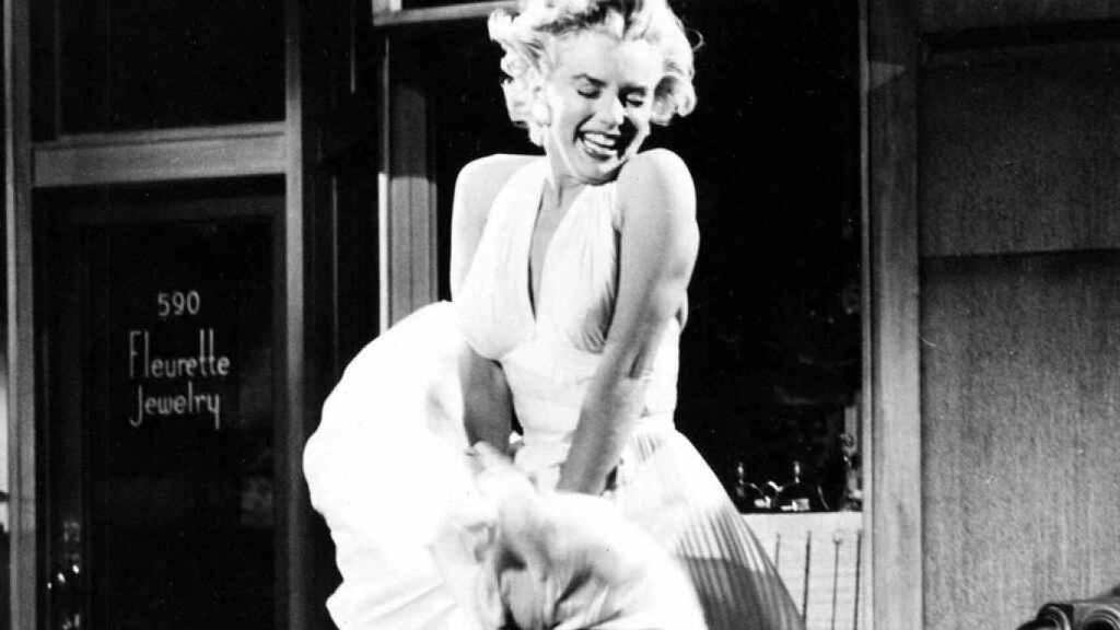 Marilyn Monroe en su mítica escena de 'La tentación vive arriba'.