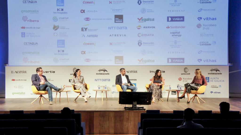 Imagen de la mesa redonda 'RSC',  en la primera jornada del Foro Económico Español 'La Galicia que viene'.