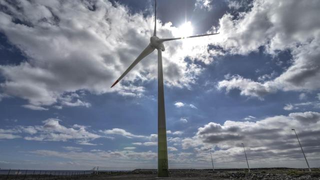 Un molino eólico de Endesa.