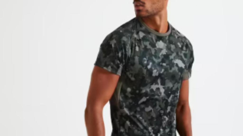 Camiseta fitness camuflaje