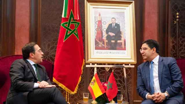 El ministro de Exteriores, José Manuel Albares, junto a su homólogo marroquí, Nasser Burita.