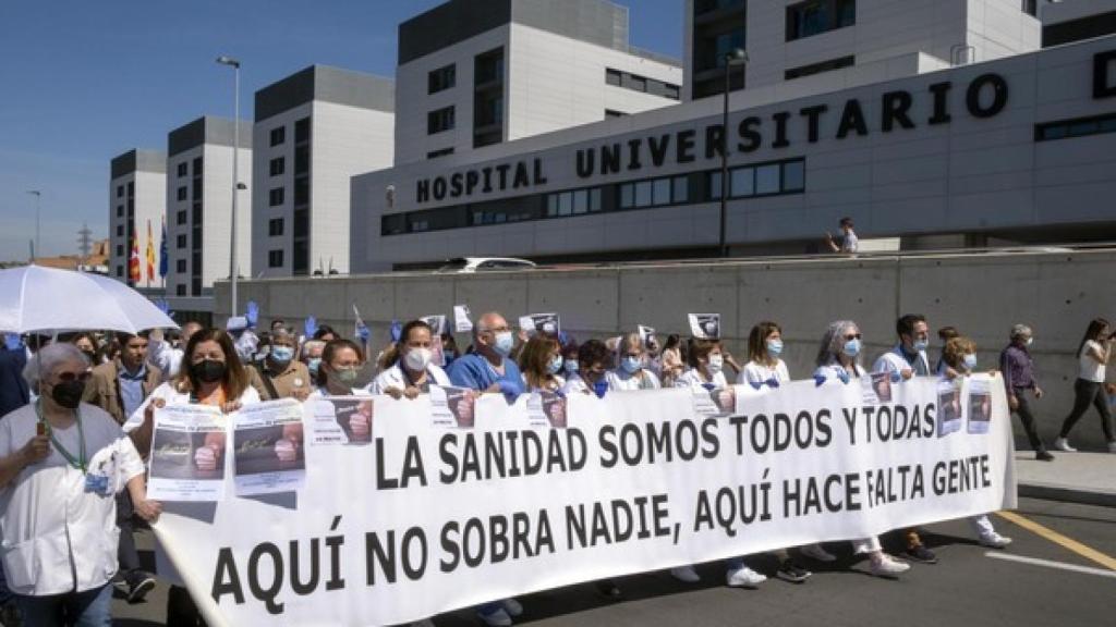 Alertan de la grave situación del Hospital Clínico de Salamanca con falta de profesionales para el verano