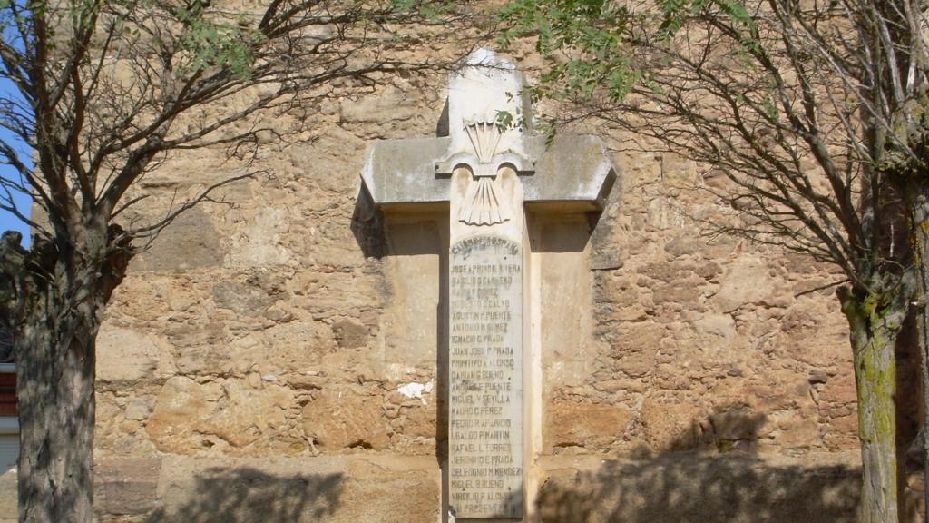 Cruz de los Caídos en Villarrín de Campos