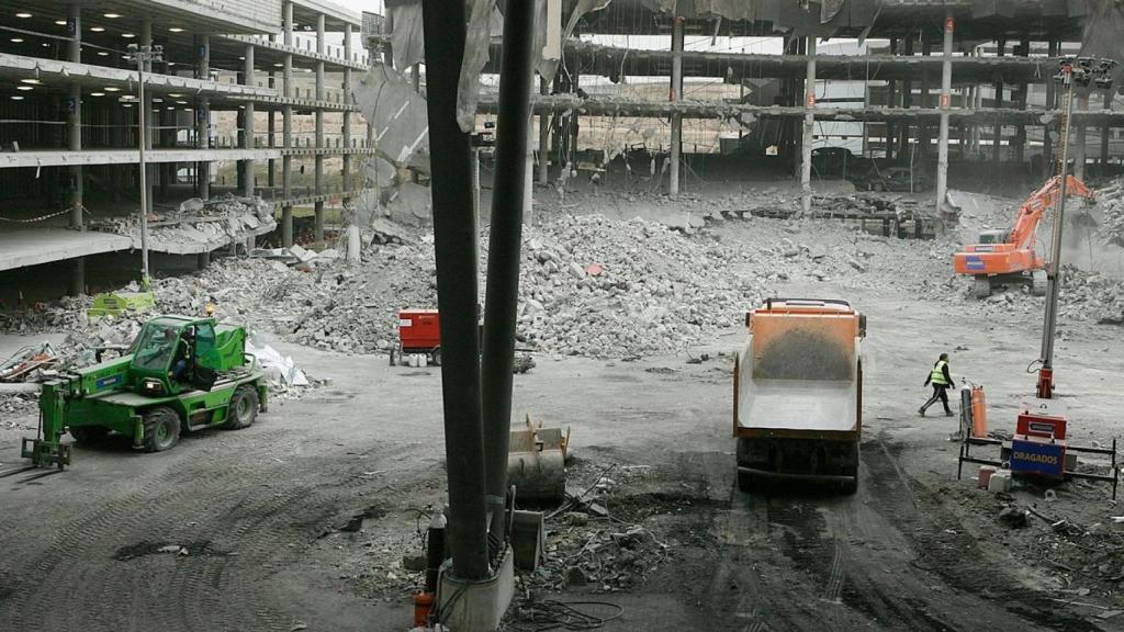 Imagen del atentado en la Terminal 4 del aeropuerto de Madrid-Barajas, perpetrado el 30 de diciembre de 2006