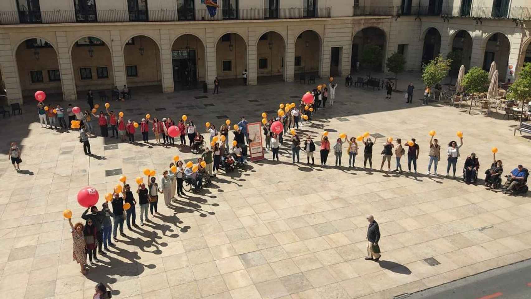 La presentación de X Solidaria que ha tenido lugar hoy en Alicante.