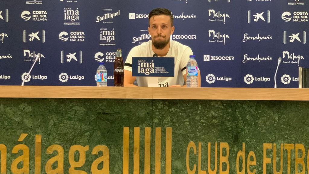 Genaro durante la rueda de prensa previa al Tenerife - Málaga