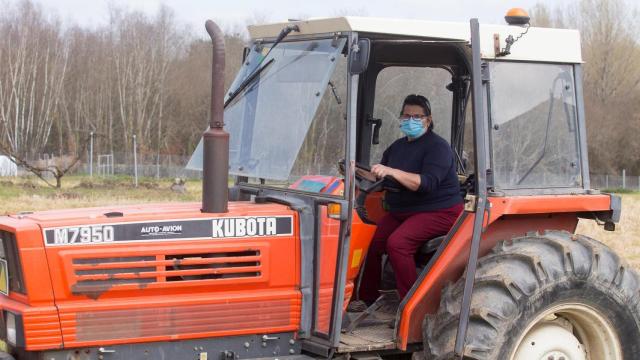 Una agricultora de Lugo.